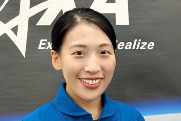 米田あゆ